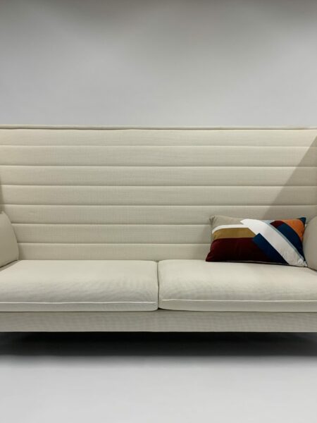 Vitra Alcove Highback Dreisitzer Sofa von Vorne