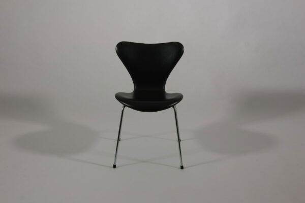 Fritz Hansen Serie 7